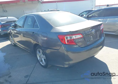 2014 Toyota Camry Se z USA, uszkodzony, nr VIN 4T1BF1FK1EU398109